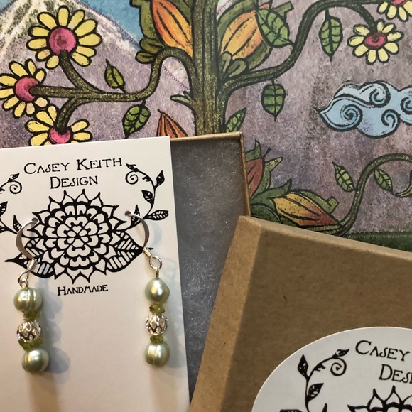 Pearl & Peridot Earrings - Picture 6 of 8